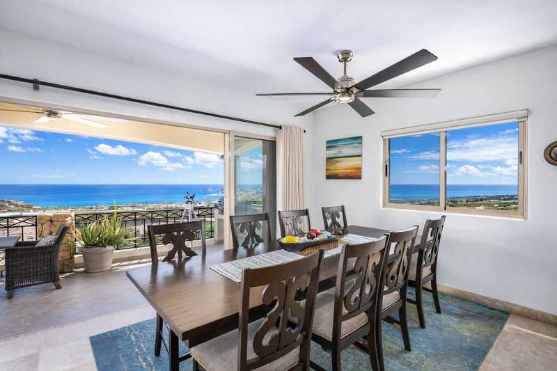 Dining room with Arch views